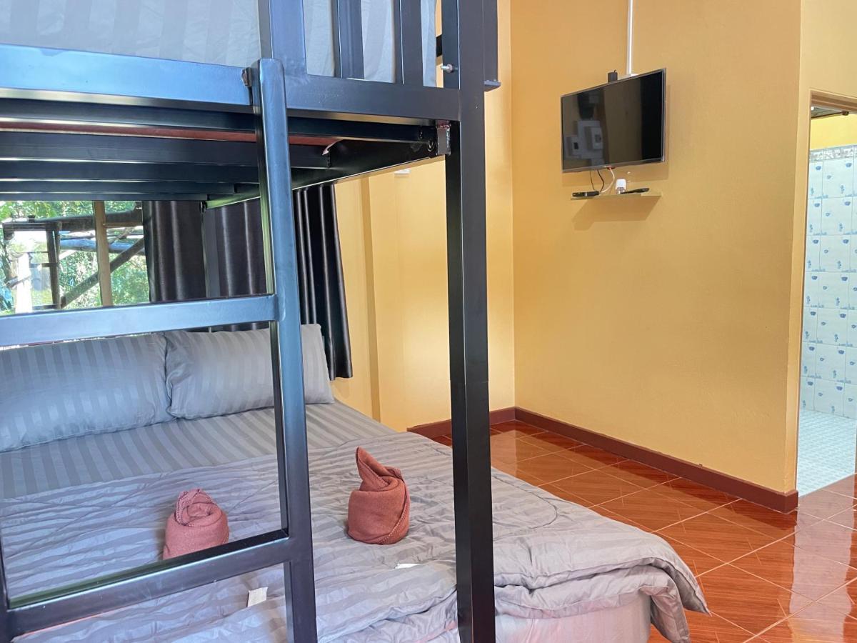 Rain Tree Cafe & Homestay يوثاي ثاني المظهر الخارجي الصورة